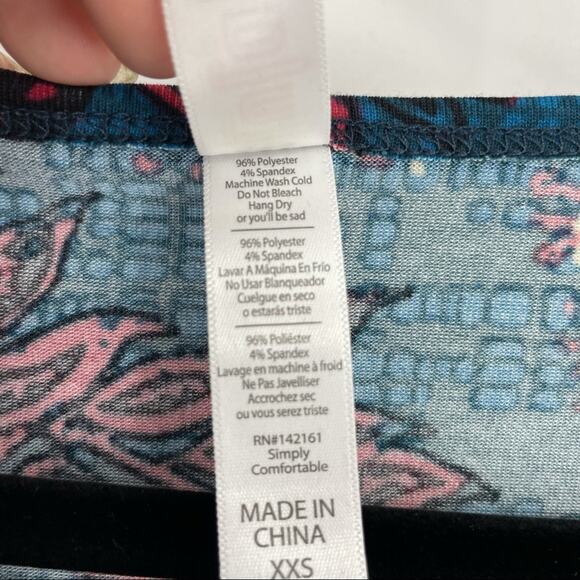 Lularoe Perfect T Womens Floral Top Cottagecore Blue Pink XXS - Picture 7 of 10